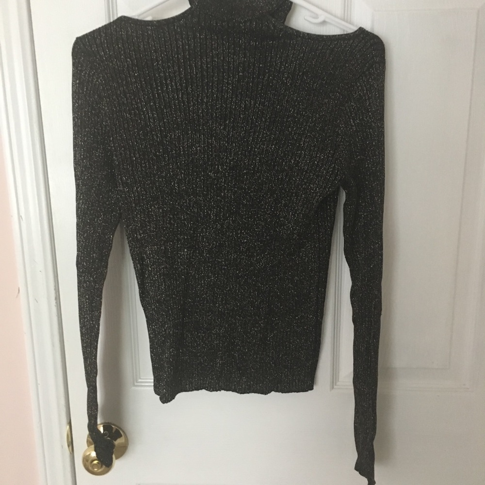 Sweater - Picture 2 of 2
